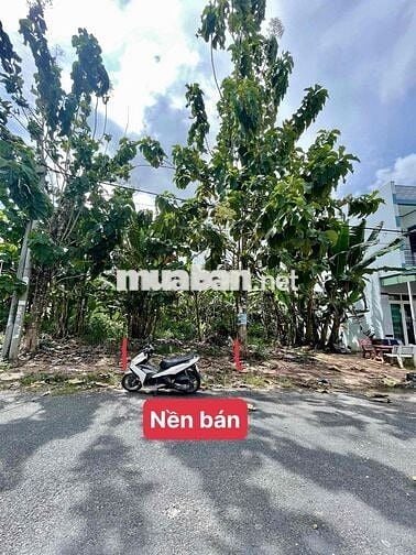 NỀN GẦN MẶT TIỀN NGUYỄN VĂN CỪ HƯỚNG ĐÔNG NAM
