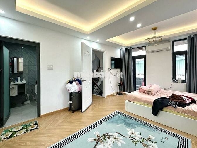 HIẾM – Bán nhà Vạn Kiếp- hẻm 3m, DT 42m², 4 tầng, giá chỉ 8.X tỷ.