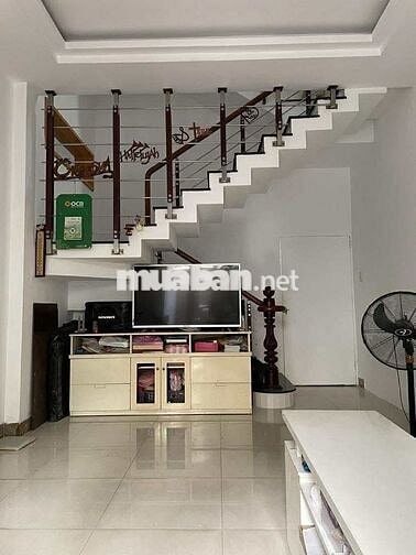 NNC Lê Quang Định P5 Bình Thạnh 5x12m 3Tầng ST 4PN Giá 18 triệu/ tháng
