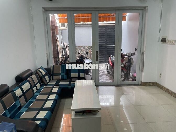 NNC Lê Quang Định P5 Bình Thạnh 5x12m 3Tầng ST 4PN Giá 18 triệu/ tháng