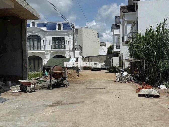 Nền đẹp thổ cư hẻm 388Z lộ 7m giá 2,35 tỷ