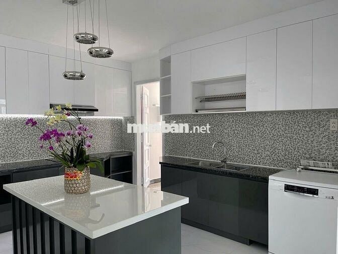 Căn hộ sổ hồng 88 m2/ 2PN - CHCC Phú Hoàng Anh, Nhà bè, giáp Quận 7