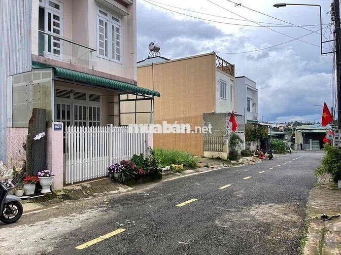Đất Nguyễn Khuyến Bảo Lộc 5x15m Full thổ cư chỉ 2tỉ150tr