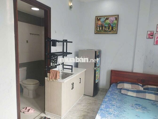 STUDIO BAN CÔNG MẶT TIỀN GẦN PHẠM THẾ HIỂN, GẦN ĐH UEH, VHU, FREE XE