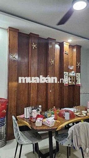 Nhà Đẹp Nhất 4 Tầng — P10 Tân Bình Gần Âu Cơ Thái Thị Nhạn(4m x 16m)