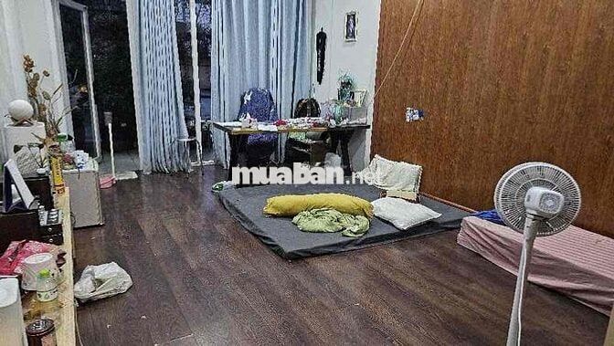 Nhà Đẹp Nhất 4 Tầng — P10 Tân Bình Gần Âu Cơ Thái Thị Nhạn(4m x 16m)