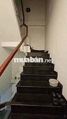 Nhà Đẹp Nhất 4 Tầng — P10 Tân Bình Gần Âu Cơ Thái Thị Nhạn(4m x 16m)