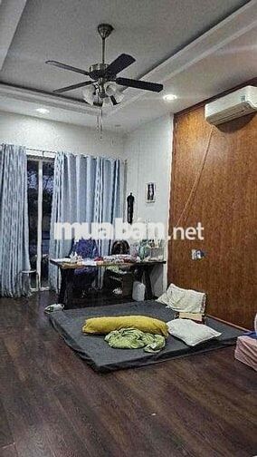 Nhà Đẹp Nhất 4 Tầng — P10 Tân Bình Gần Âu Cơ Thái Thị Nhạn(4m x 16m)