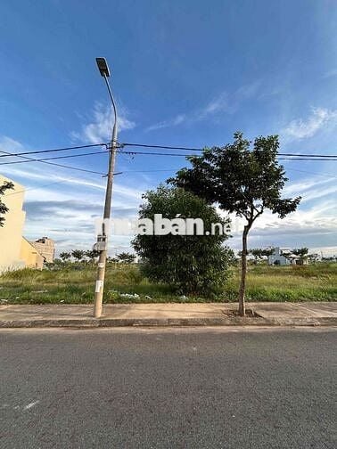 Bán lô đất siêu hiếm đường Đức Tín rộng 122,4m2