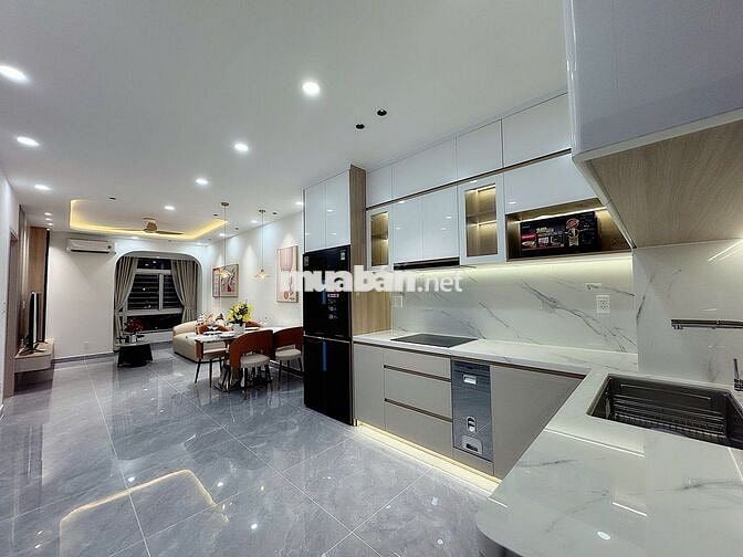 Bán nhanh căn hộ Sky Garden 2 có kèm hợp đồng thuê 21tr/ tháng