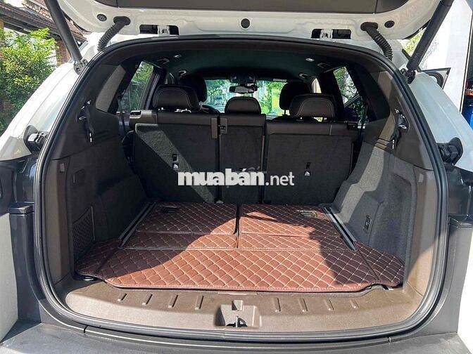 VinFast Lux SA2.0 base 2022 - 38000 km