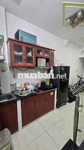 nhà 1 trệt . 1 lâu . 1PN . 1BD