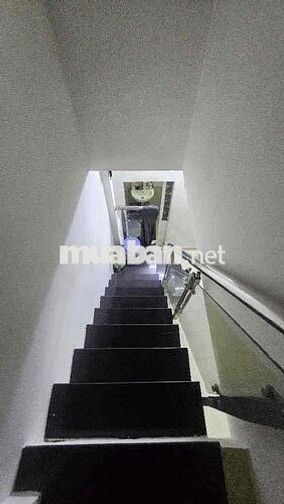 nhà 1 trệt . 1 lâu . 1PN . 1BD