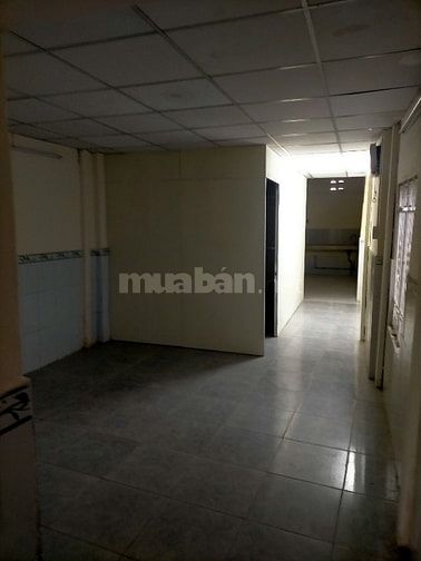 Cho thuê nhà mặt tiền số 72 Nguyễn Duy phường Chánh Hưng, 4x10m, 2 lầu