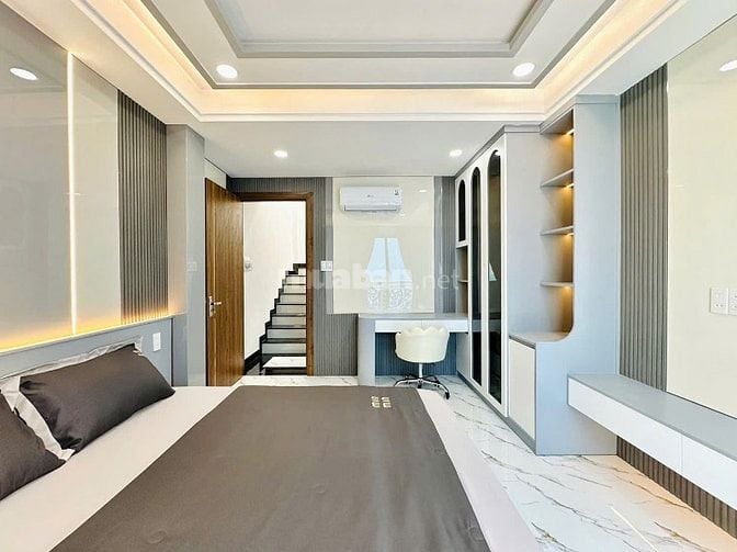 Vị trí đẹp, Nguyên Hồng - Bình Thạnh, 3 tỷ 980, TL với chủ, SHR, 72m2