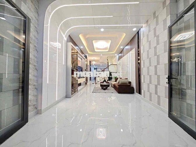 Xe Hơi Đậu Trước Nhà 2 Mặt Tiền Hẻm Thông Ra Nhiều Đường