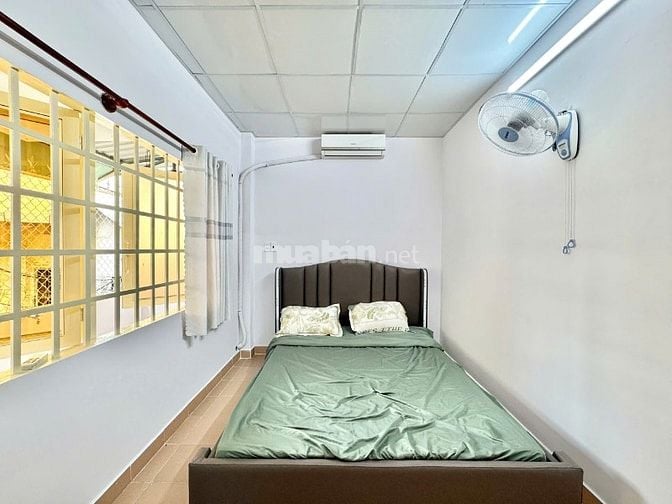Chính chủ cho thuê căn hộ lầu 1, 80m2, 2PN, Mai Thị Lựu, Quận 1 giá rẻ