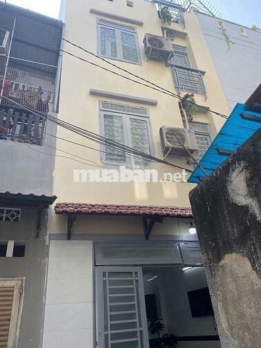 NNC Thích Quảng Đức P5 Phú Nhuận ngang 4 3Lầu 3PN 4WC. Giá 15 triệu