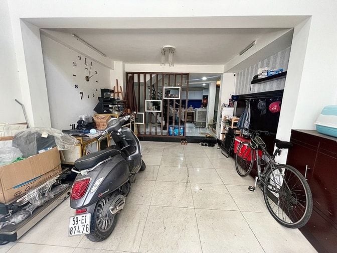 BÁN NHÀ XÂY 5 TẦNG - HOÀNG HOA THÁM ( 10.5 TỶ )
