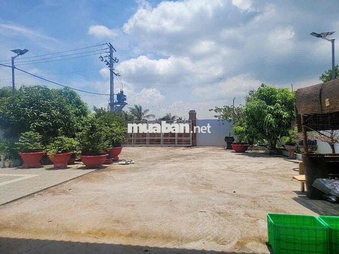 BÁN NHÀ XƯỞNG TIỆN KINH DOANH CTY