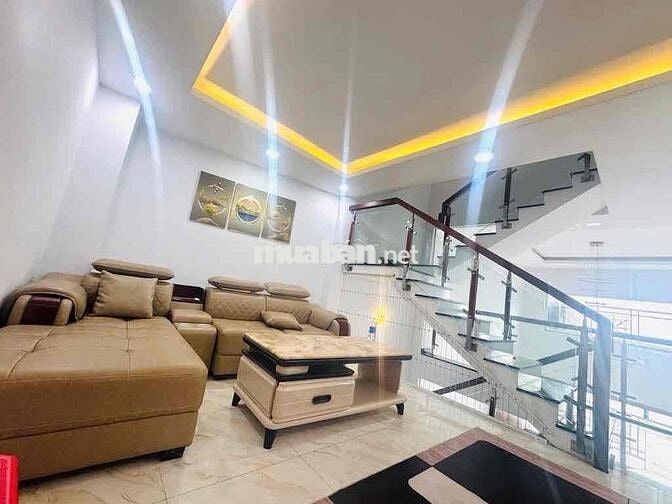 NHÀ ĐẸP,  NỞ HẬU, NGAY CHỢ,  GIGAMAl, HXH , 50M2, 5TỶ NHỈNH, TL