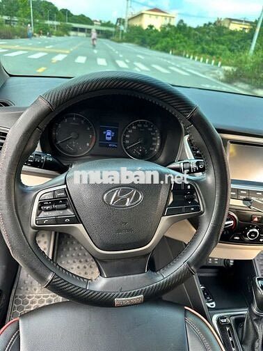 Hyundai Accent 2019 1.4 AT - 80000 km