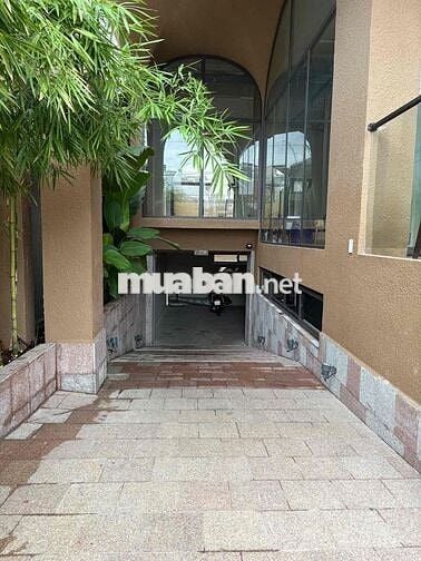 Mặt bằng kho Q7 – Lê Văn Lương, 120m² + sân rộng, giá 77tr/tháng