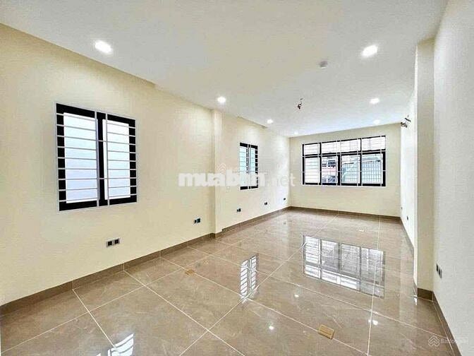 Cho thuê nhà mặt tiền Lê Văn Sỹ - Phú Nhuận 4x25m giá 40tr