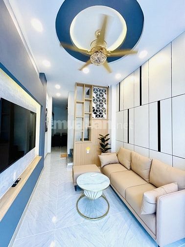 BÁN NHÀ MẶT TIỀN ĐƯỜNG NGUYỄN TRỌNG TUYỂN QUẬN PHÚ NHUẬN 