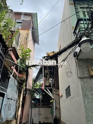 CHỈ 2,5 TỶ ĐÃ CÓ NHÀ ĐINH TIÊN HOÀNG P1 BÌNH THẠNH-16,2M2-NHÀ MỚI