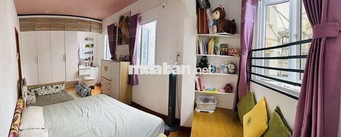 NHÀ 2 MẶT HXH Giáp PHÚ NHUẬN, QUẬN 1 - Nội Thất Cao Cấp