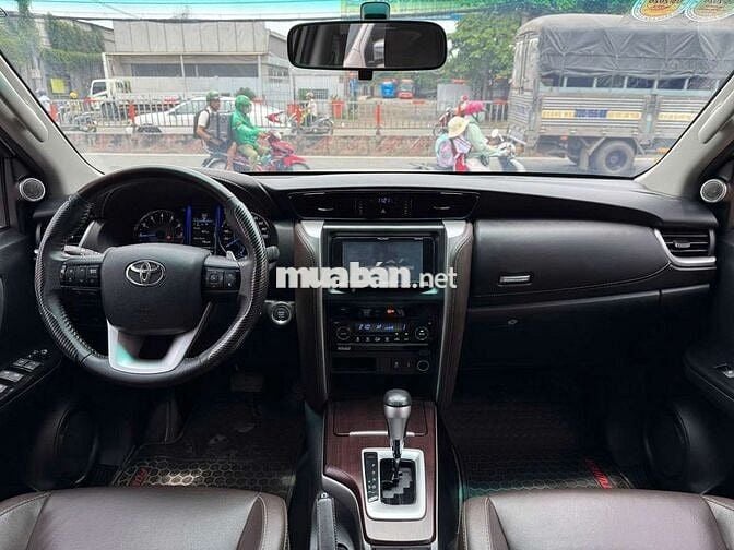 Toyota Fortuner 2017 2.7V 4x2, màu trắng,43.000 km