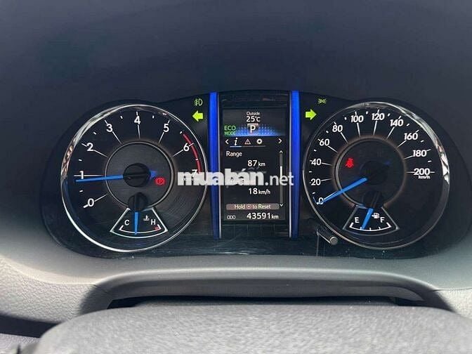 Toyota Fortuner 2017 2.7V 4x2, màu trắng,43.000 km