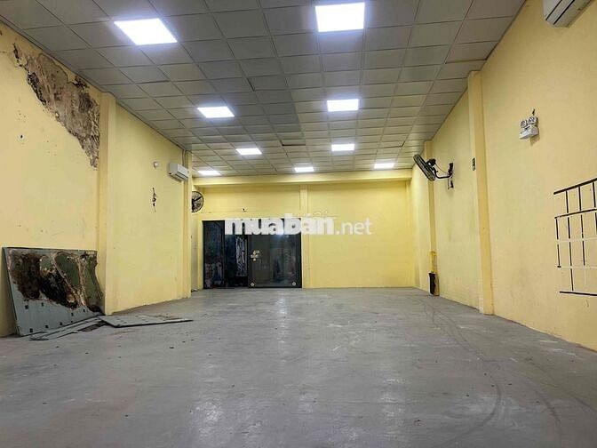 CHO THUÊ NHÀ KHO +XƯỠNG 6,5x32 nở hậu đường 6m  gần chợ Bà Điểm