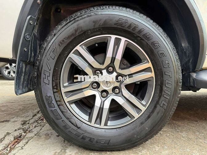 Toyota Fortuner 2017 2.7V 4x2, màu trắng,43.000 km