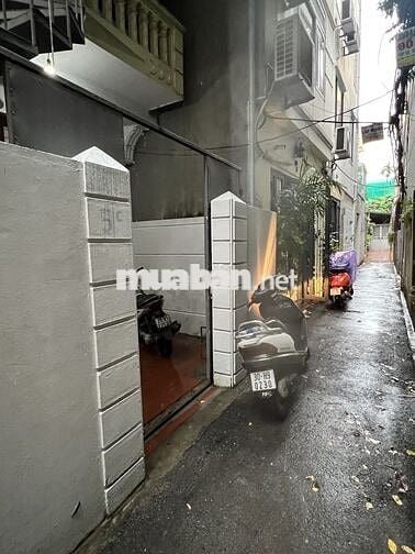 Cho thuê tầng 1 nhà 5C ngách 49 ngõ 28 Tứ Liên, Hà Nội