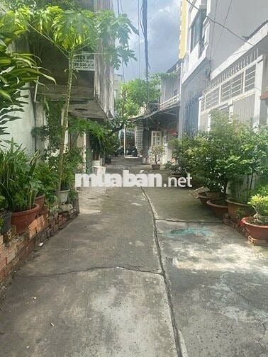 BÁN NHÀ CŨ AN DƯƠNG VƯƠNG P16 Q8 - HẺM XE HƠI -( 4M X 13M ) - GIÁ 4 TỶ