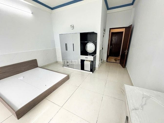 Bán nhà đường Lê Văn Thịnh rẽ vào , mặt đường ô tô thông thoáng 