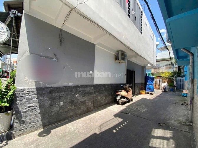 Hẻm CMT8,ngang 4m,Nở Hậu 8m,Thông ra Hoà Hưng,Cao Thắng gần siêu thị