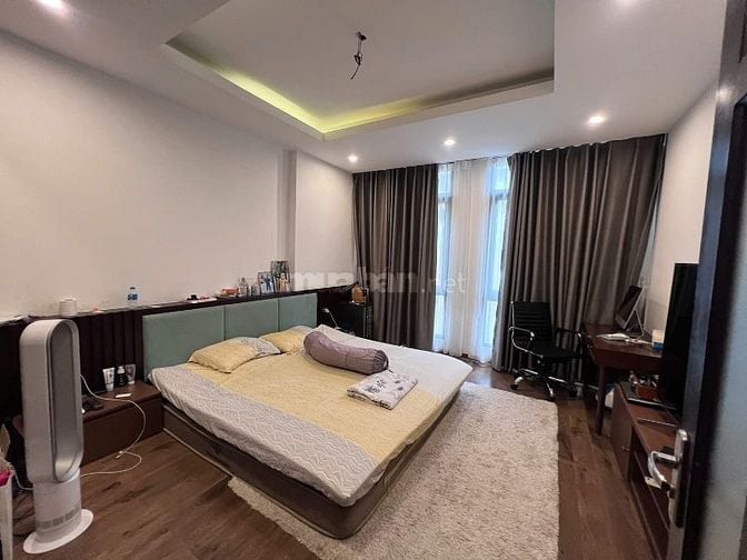 Bán nhà Phân lô, cao cấp Trần Quang Diệu, 7 tầng, đầy đủ nội thất xịn 