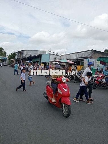 Bán nhà mặt tiền phường Phú Tân TP Bến Tre giá rẻ