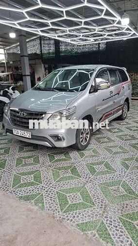 Inova 2014 J, chính chủ gia đình đang dùng