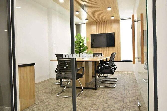 Cho thuê văn phòng có lễ tân - rộng rãi - thuận tiện di chuyển q4,1,8