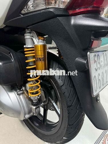SH 300i BSTP 2015 có đồ chơi bán hoặc giao lưu xe
