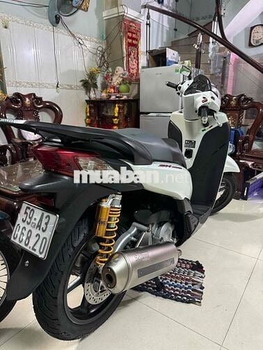 SH 300i BSTP 2015 có đồ chơi bán hoặc giao lưu xe