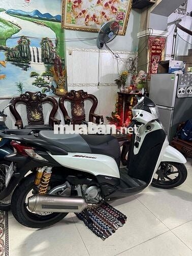 SH 300i BSTP 2015 có đồ chơi bán hoặc giao lưu xe