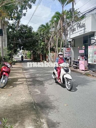Bán nhà mặt tiền phường Phú Tân TP Bến Tre giá rẻ