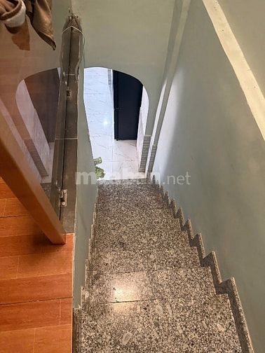 Hẻm CMT8,ngang 4m,Nở Hậu 8m,Thông ra Hoà Hưng,Cao Thắng gần siêu thị