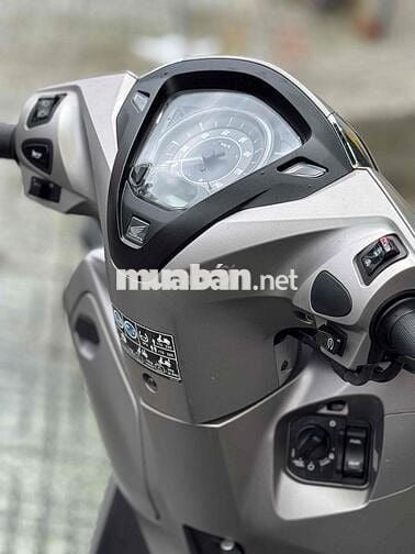 honda Lead 4val xám bạc siêu lướt như xe mới