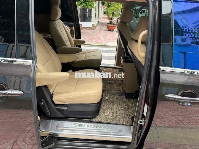 Kia Sedona 3.3 GATH máy xăng đời cuối 2018